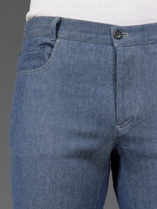 Klassische 5-Pocket-Jeans aus Biobaumwolle hellblau